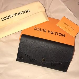 Louis Vuitton Sarah wallet